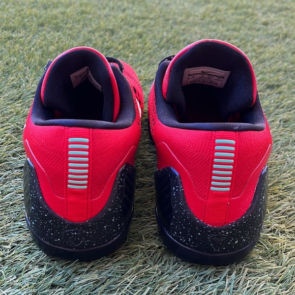 Nike Kobe 9 Elite Low - Picture 3 of 5